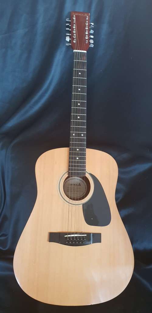 Acoustic Samick SW11512 string Dreadnought guitar was listed for R1
